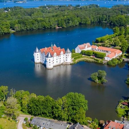 Ferienwohnung Am Schlosspark グリュックスブルク エクステリア 写真
