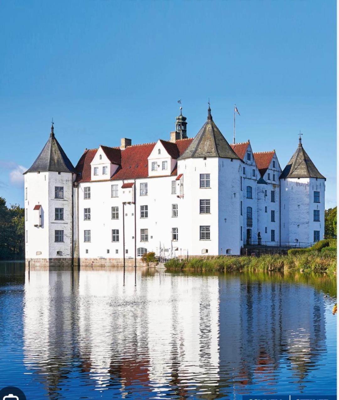 Ferienwohnung Am Schlosspark グリュックスブルク エクステリア 写真