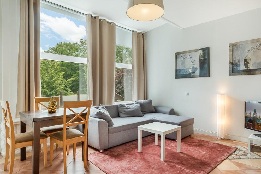 Ferienwohnung Am Schlosspark グリュックスブルク エクステリア 写真